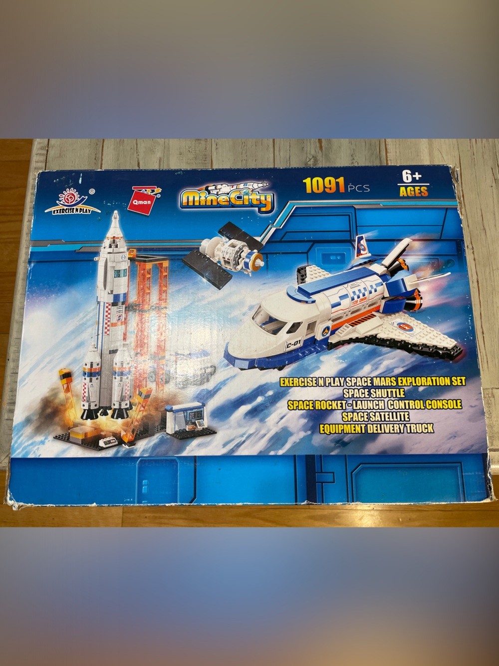 Minecity Blue and White Space Exploration